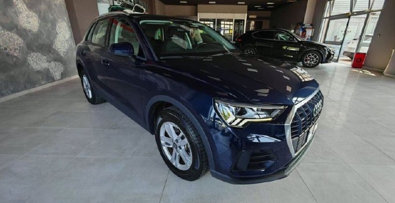 Audi Q3 вид 2 (t.me/Eur0pAvto/3030)